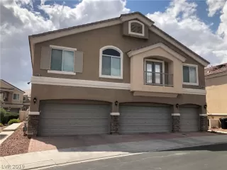 Photo #1: 2094980 Listing 