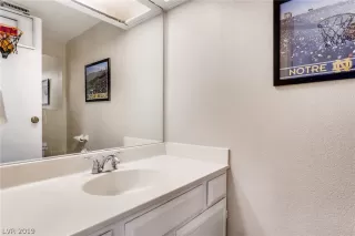 Photo #5: 2095018 Listing