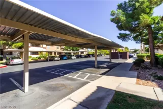 Photo #4: 2095020 Listing