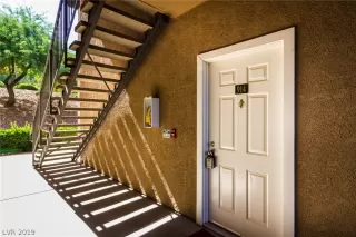 Photo #6: 2095020 Listing