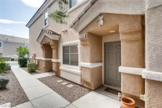 Photo #1: 2095043 Listing