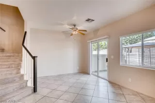 Photo #5: 2095043 Listing