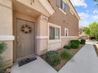 Photo #1: 2095061 Listing 