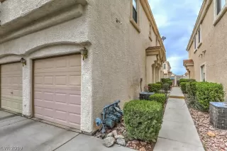 Photo #4: 2095070 Listing