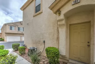 Photo #5: 2095070 Listing