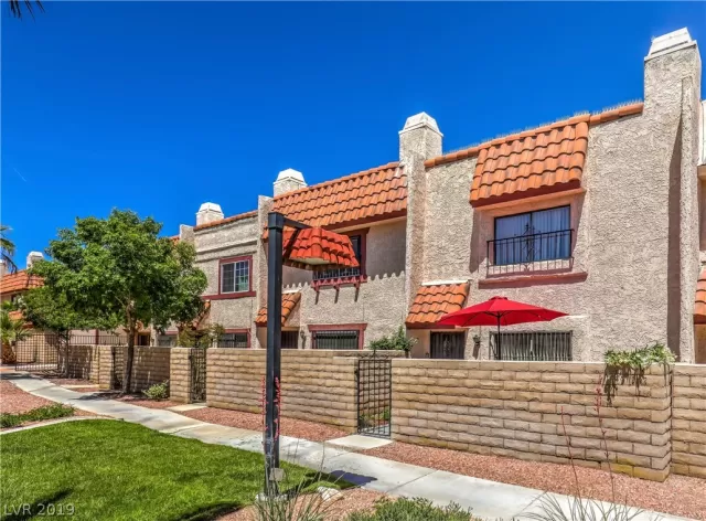 MLS: 2095123 Condo For Sale