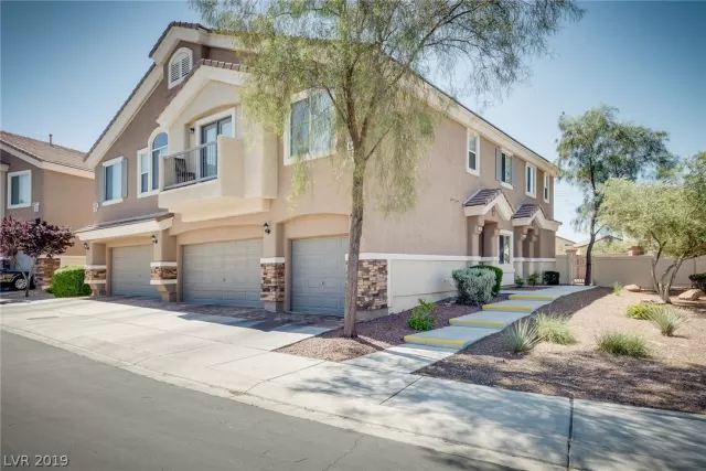 MLS: 2095251 Condo For Sale