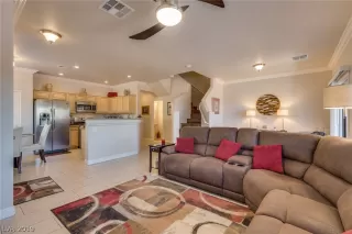 Photo #6: 2095251 Listing