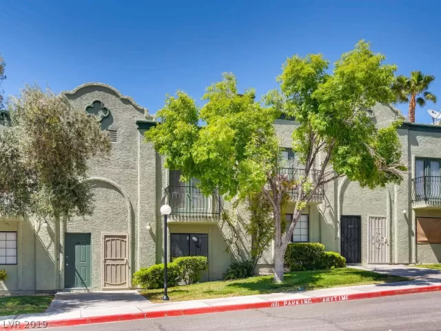 MLS: 2095268 Condo For Sale