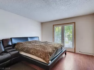 Photo #5: 2095268 Listing