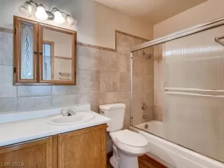 Photo #6: 2095268 Listing