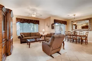 Photo #2: 2095271 Listing