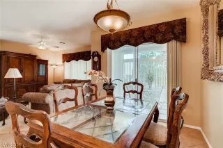 Photo #3: 2095271 Listing