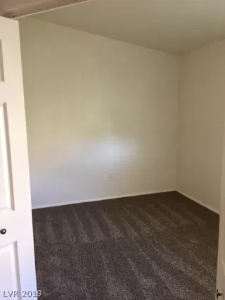 Photo #3: 2095327 Listing 