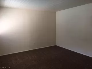 Photo #5: 2095327 Listing 