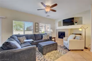 Photo #1: 2095405 Listing 