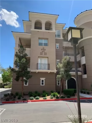 Photo #1: 2095422 Listing 