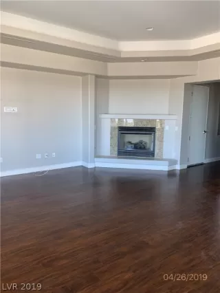 Photo #4: 2095422 Listing 