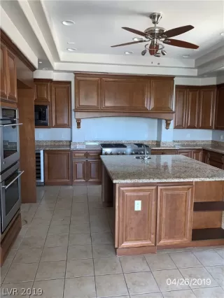 Photo #6: 2095422 Listing 