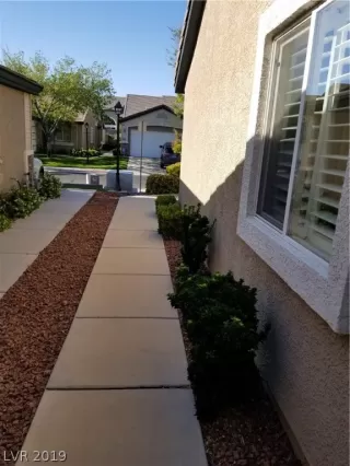 Photo #1: 2095432 Listing 