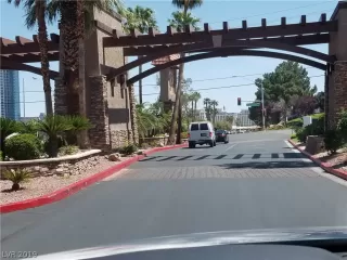 Photo #1: 2095445 Listing 