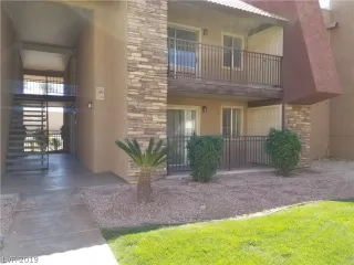 Photo #3: 2095445 Listing 