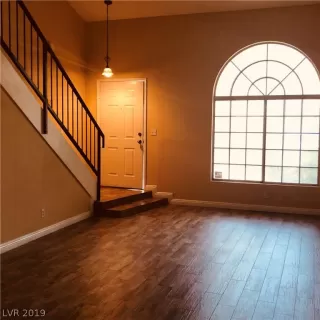 Photo #3: 2095483 Listing