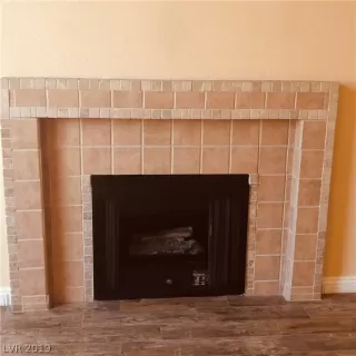 Photo #5: 2095483 Listing