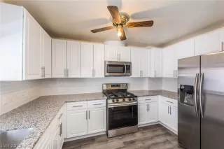 Photo #2: 2095549 Listing 