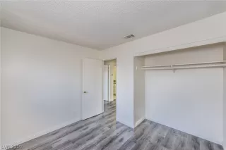 Photo #6: 2095549 Listing 