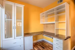 Photo #2: 2095659 Listing 