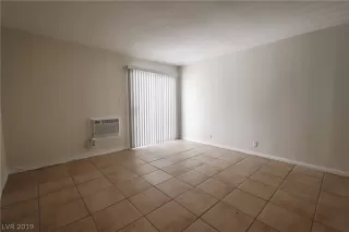 Photo #3: 2095687 Listing 