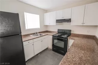 Photo #6: 2095687 Listing 