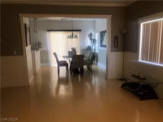 Photo #4: 2095713 Listing 