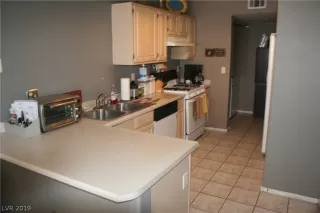 Photo #1: 2095725 Listing