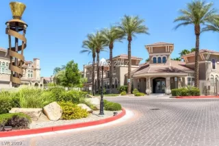 Photo #1: 2095728 Listing