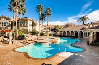 Photo #3: 2095728 Listing