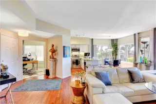 Photo #6: 2095778 Listing 