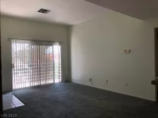 Photo #2: 2095808 Listing 