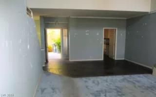 Photo #3: 2095831 Listing 