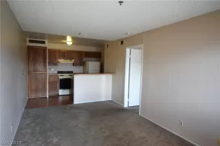 Photo #2: 2095848 Listing 