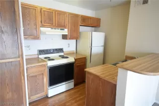 Photo #4: 2095848 Listing 