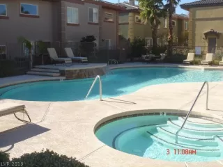 Photo #5: 2095920 Listing 