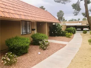 Photo #1: 2095929 Listing