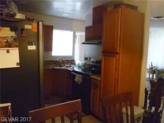 Photo #5: 2095929 Listing