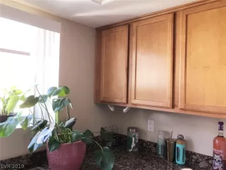 Photo #3: 2095936 Listing 