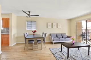 Photo #2: 2095941 Listing