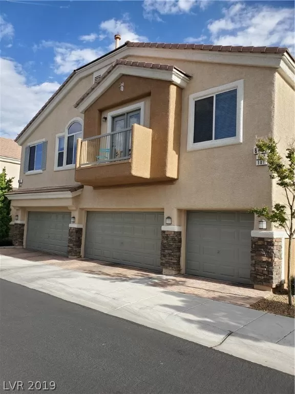 MLS: 2095942 Condo For Sale