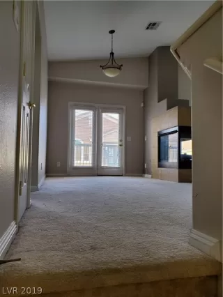Photo #2: 2095942 Listing