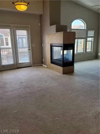 Photo #3: 2095942 Listing